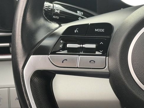 Used 2021 Hyundai Elantra Limited image 23