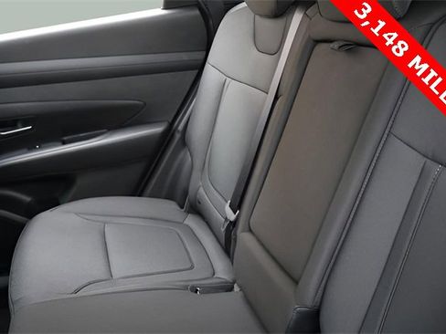 Used 2025 Hyundai Tucson SE image 16