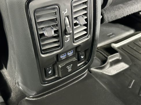 Used 2021 Dodge Durango R/T w/ Trailer Tow Group IV image 34