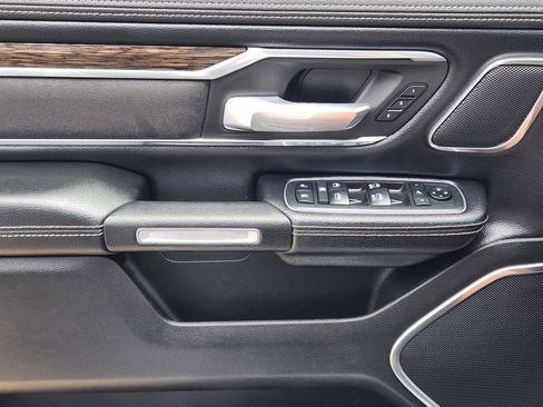 Used 2019 RAM 1500 Laramie RWD image 25