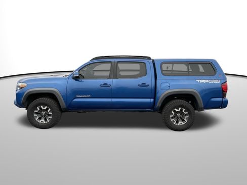 Certified 2018 Toyota Tacoma TRD Off-Road image 7