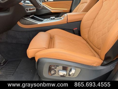 Used 2026 BMW X7 xDrive40i AWD/4WD image 11
