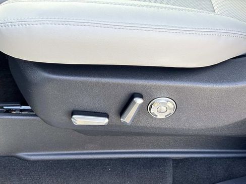New 2025 Lincoln Navigator L Reserve AWD/4WD image 24