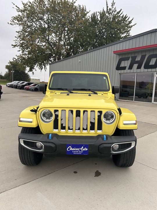 Used 2023 Jeep Wrangler Unlimited Sahara w/ Cold Weather Group AWD/4WD image 8