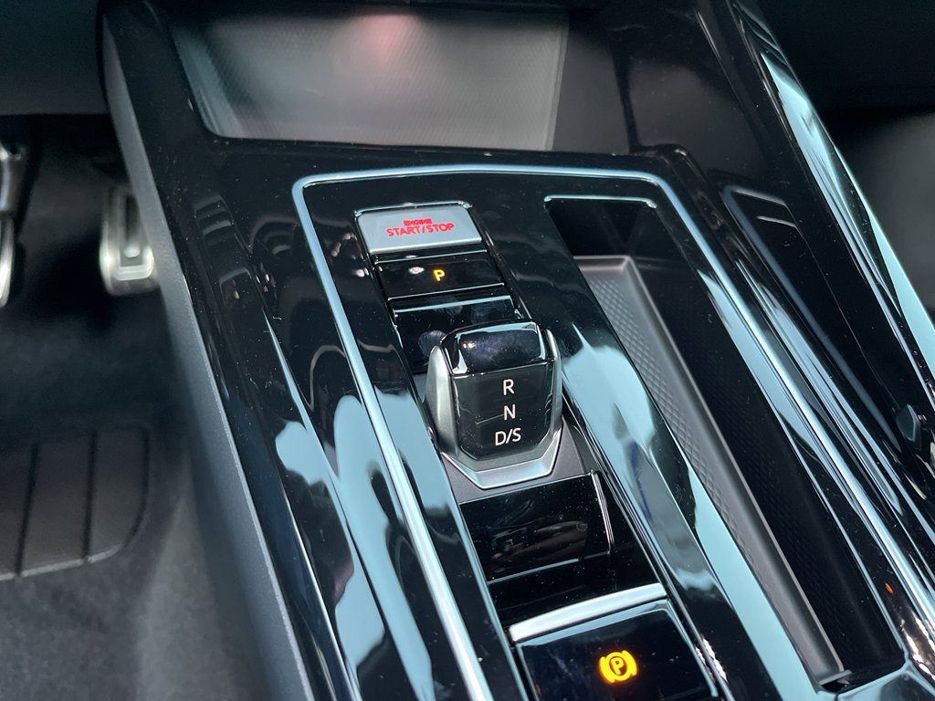 New 2026 Volkswagen GTI SE FWD image 13