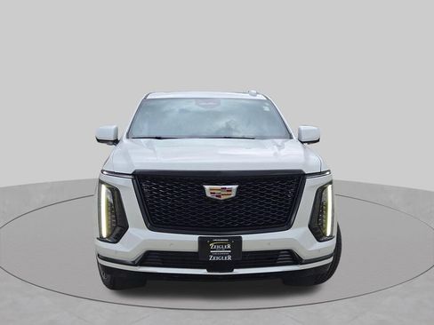 Used 2025 Cadillac Escalade Sport w/ Touring Package AWD/4WD image 4
