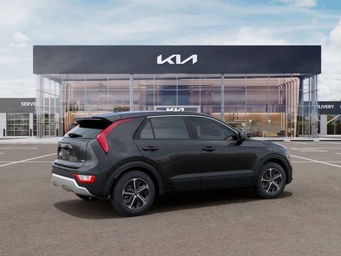 New 2026 Kia Niro LX FWD image 6