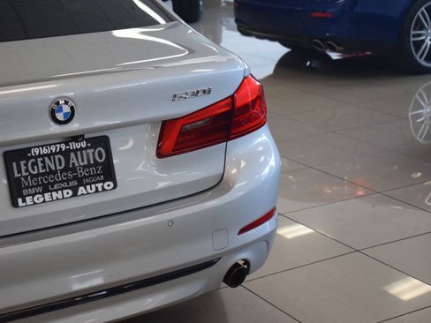 Used 2018 BMW 530i xDrive AWD/4WD image 22