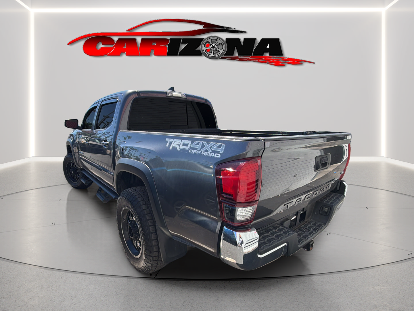 Used 2017 Toyota Tacoma TRD Off-Road AWD/4WD image 8
