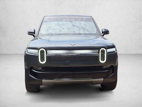 Used 2025 Rivian R1S Adventure Dual AWD/4WD image 2