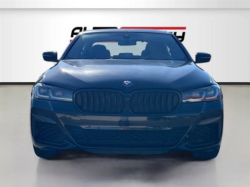 Used 2023 BMW 540i w/ M Sport Package image 2