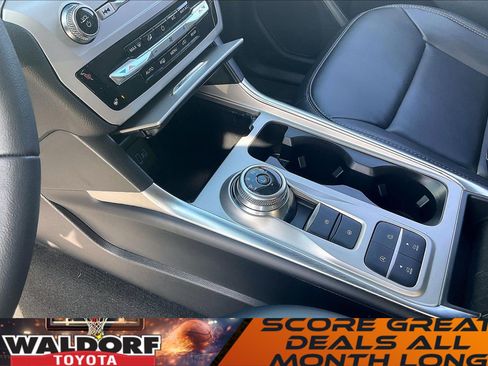 Used 2024 Ford Explorer XLT w/ Equipment Group 202A image 22