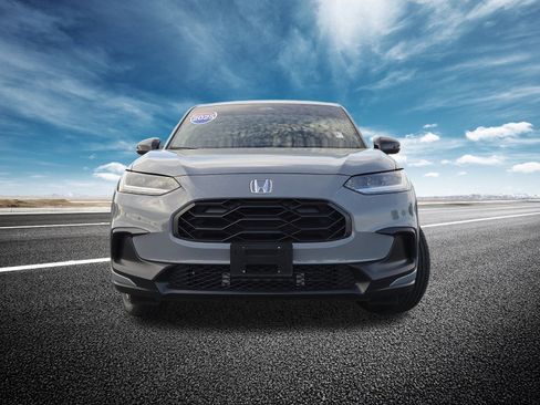 Certified 2025 Honda HR-V Sport image 11