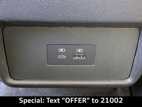 Used 2023 Nissan Rogue SV w/ SV Premium B Package image 14