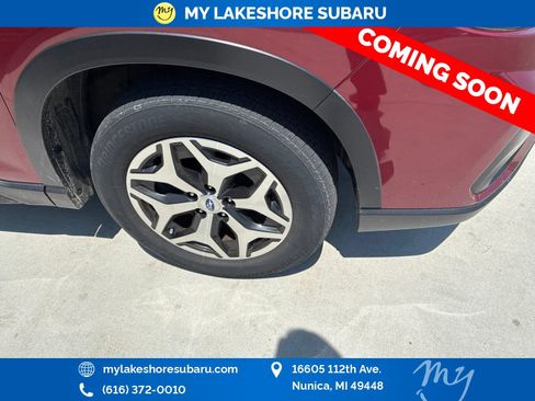 Used 2019 Subaru Forester Premium w/ Popular Package #1 AWD/4WD image 12