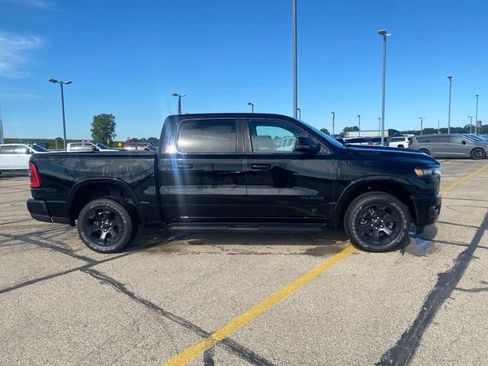 Used 2025 RAM 1500 Big Horn AWD/4WD image 2