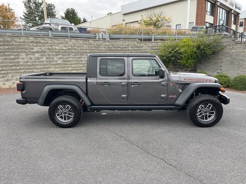 New 2025 Jeep Gladiator Mojave w/ Convenience Group image 3
