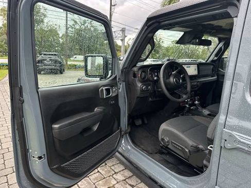 Used 2026 Jeep Gladiator Rubicon AWD/4WD image 22