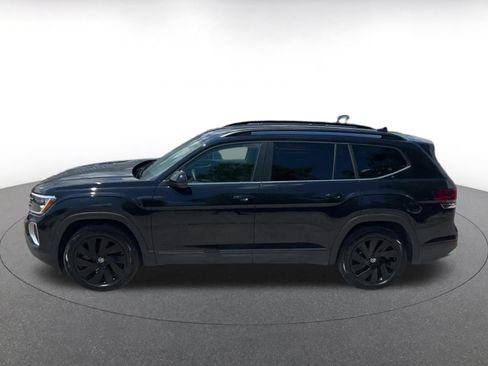 Used 2026 Volkswagen Atlas SE FWD image 9