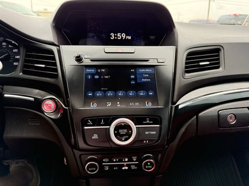 Used 2022 Acura ILX image 18