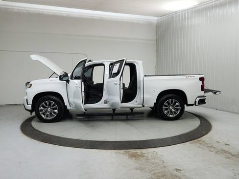 Used 2021 Chevrolet Silverado 1500 RST w/ Bed Protection Package AWD/4WD image 13