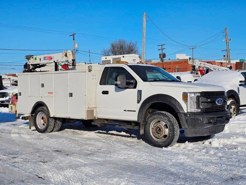 Used 2019 Ford F550 4x4 Regular Cab Super Duty image 2
