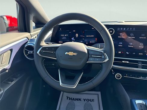 New 2026 Chevrolet Equinox EV LT image 13