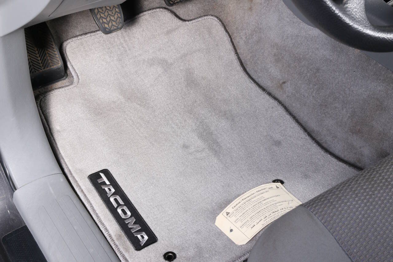 Used 2011 Toyota Tacoma 2WD Regular Cab image 39