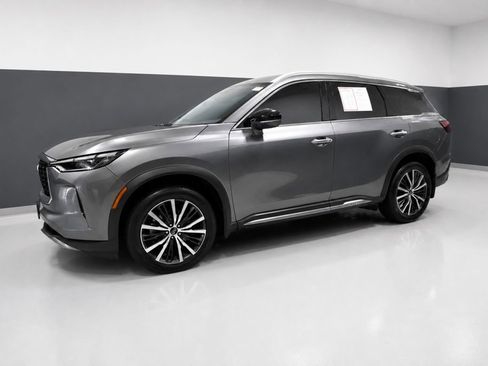 Used 2023 INFINITI QX60 Sensory AWD/4WD image 2
