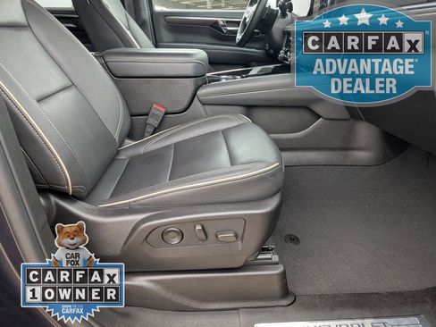 Used 2025 Chevrolet Tahoe Premier AWD/4WD image 25