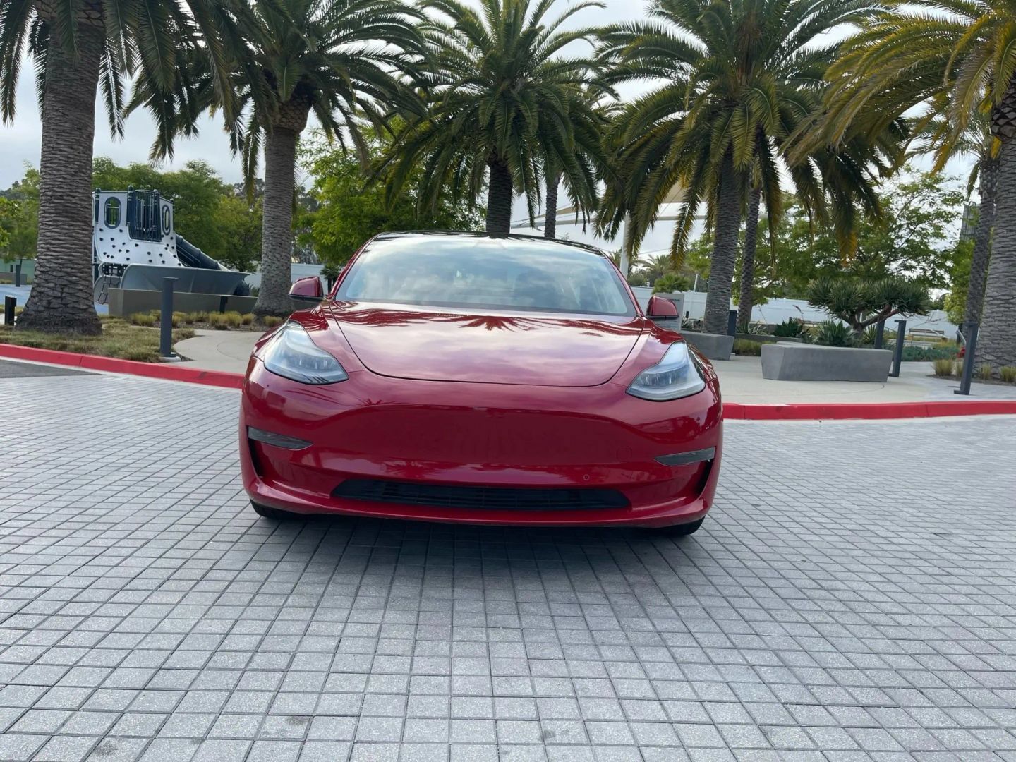 Used 2021 Tesla Model 3 Standard Range Plus RWD image 2