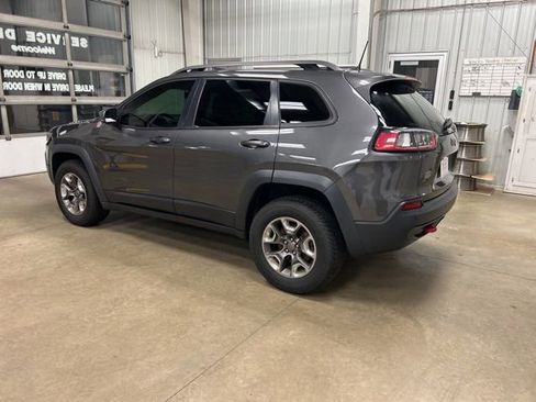 Used 2019 Jeep Cherokee Trailhawk w/ Cold Weather Group image 7