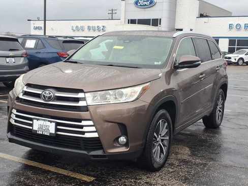 Used 2017 Toyota Highlander XLE image 37