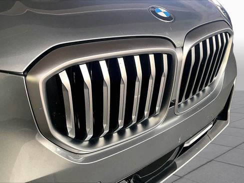 Used 2024 BMW X5 sDrive40i w/ Executive Package RWD image 27