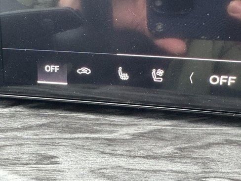 New 2025 Audi Q5 Prestige image 14