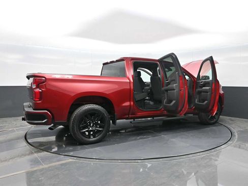 Used 2021 Chevrolet Silverado 1500 Custom w/ LPO, Dark Essentials Package image 28