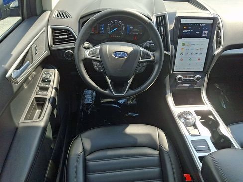 Certified 2023 Ford Edge SEL w/ Convenience Package AWD/4WD image 11