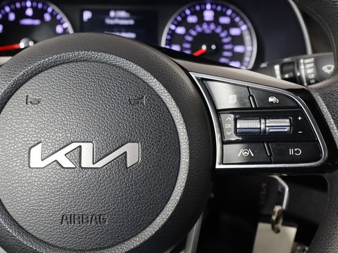 Used 2024 Kia Forte LXS FWD image 10