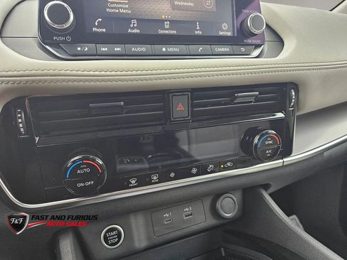 Used 2021 Nissan Rogue SV AWD/4WD image 26