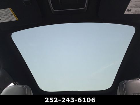 Used 2025 GMC Sierra EV Denali image 13