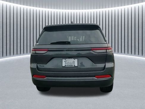New 2026 Jeep Grand Cherokee Limited w/ Limited Altitude Package image 11
