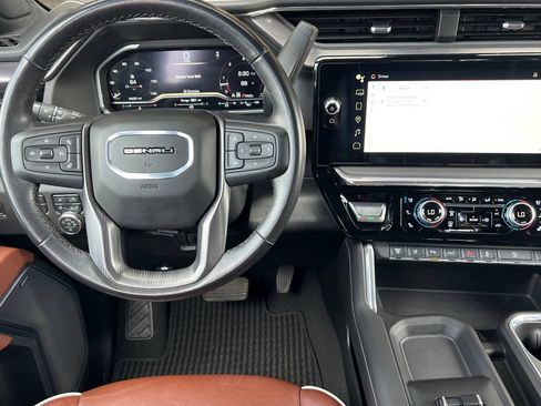 Used 2025 GMC Sierra 2500 Denali Ultimate AWD/4WD image 11