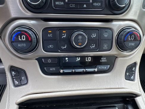 Used 2016 GMC Yukon Denali w/ Open Road Package AWD/4WD image 17