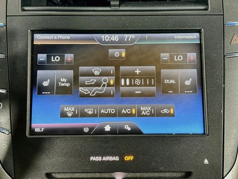 Used 2016 Lincoln MKZ FWD image 23