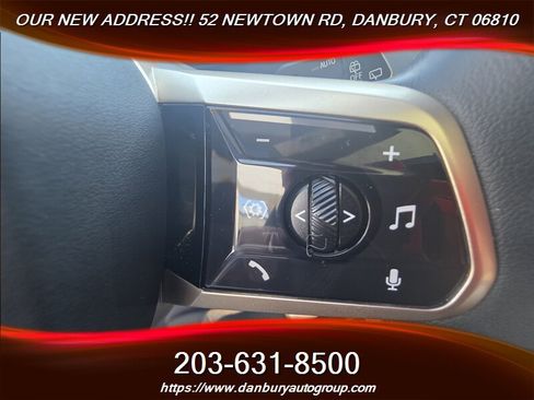 Used 2023 BMW iX xDrive50 w/ Sport Package AWD/4WD image 19