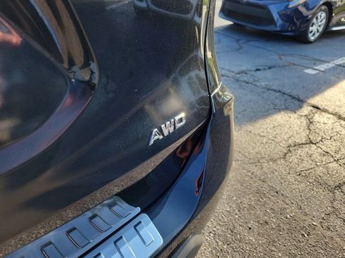 Used 2017 Nissan Rogue S AWD/4WD image 7