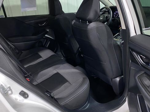 Used 2024 Subaru Outback Premium AWD/4WD image 31