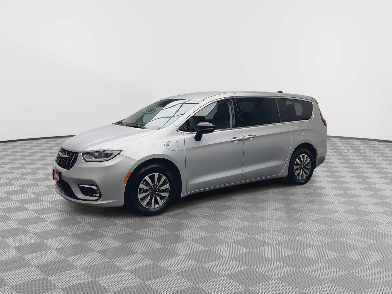 Used 2024 Chrysler Pacifica Limited FWD image 36