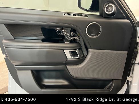 Used 2020 Land Rover Range Rover HSE image 14