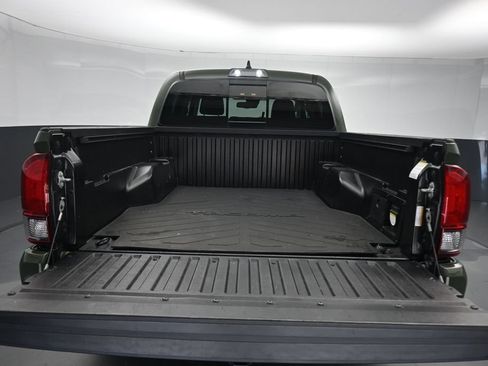 Used 2021 Toyota Tacoma SR5 w/ Trail Edition AWD/4WD image 43
